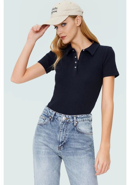 Kısa Kollu Polo Yaka Fermuarlı Örme Bluz Yazlık Rahat Kombin ve Şık Günlük Kullanım Için fiyatları
