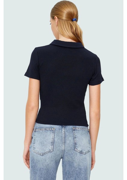 Kısa Kollu Polo Yaka Fermuarlı Örme Bluz Yazlık Rahat Kombin ve Şık Günlük Kullanım Için modelleri