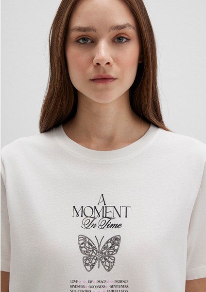 Kelebek Baskılı Ekru Tişört 1613462-70057