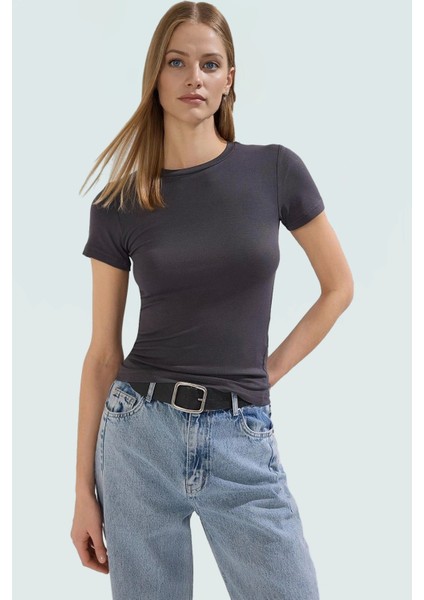 Viskon Ribana Bisiklet Yaka Fitted Bluz Günlük Kombinler Için Rahat Kullanım Modern Stil