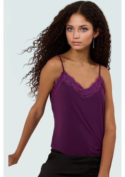 Kadın V Yaka Dantelli Askılı Örme Bluz Yazlık Şık Iş Elbisesi Seçkin Malzeme Modern Stil