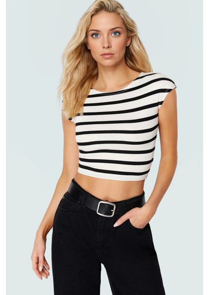 Bisiklet Yaka Fitted Crop Örme Bluz Viskon Ribana Yazlık Profesyonel Görünüm Özel Tasarım