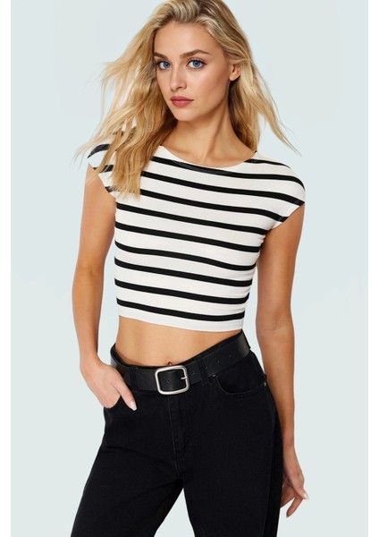 Bisiklet Yaka Fitted Crop Örme Bluz Viskon Ribana Yazlık Profesyonel Görünüm Özel Tasarım fiyatları