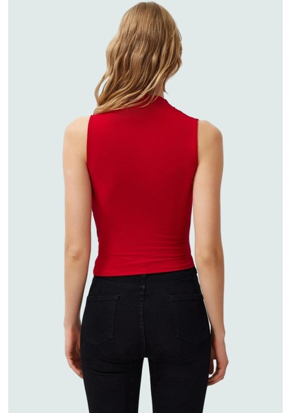 Vücuda Oturan Kolsuz Örme Bluz Dik Yaka Yazlık Rahat ve Şık Özel Tasarım modelleri