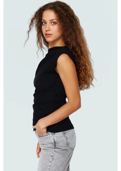 Kayık Yaka Tek Kol Krep Dokuma Bluz Şık Gece Kombinleri Için Uzun Ömürlü Zarifane Tasarım fiyatları