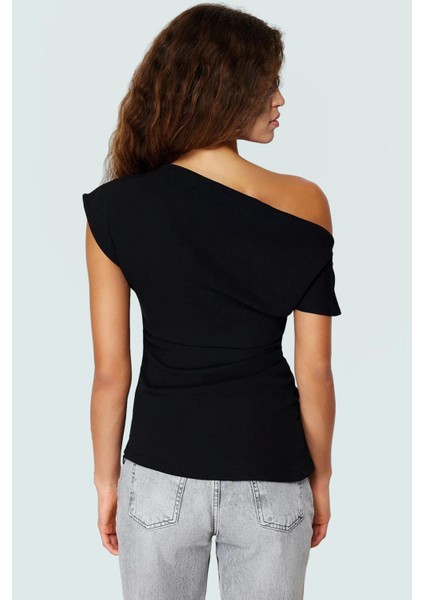 Kayık Yaka Tek Kol Krep Dokuma Bluz Şık Gece Kombinleri Için Uzun Ömürlü Zarifane Tasarım modelleri