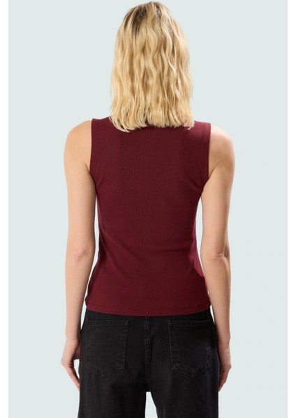 Kadın Fitted Kolsuz Modal Bluz Dik Yaka Yazlık Rahat ve Şık Kullanım Özel Tasarım modelleri