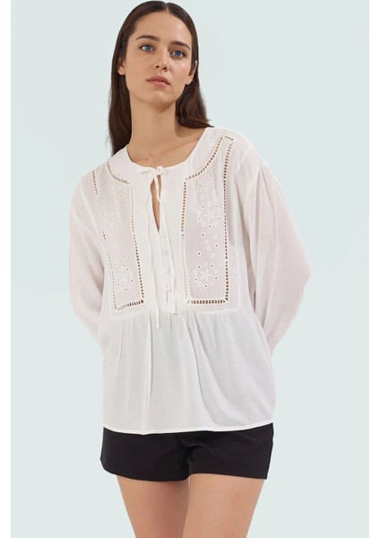 Yazlık Viskon Crinkle Bluz Nakışlı Balon Kol Günlük Şık Zarifane Tasarım Özel fiyatları