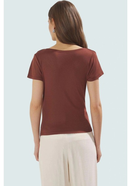 Kadın Kısa Kollu Örme Bluz Asimetrik Yaka Fitted Kalıp Premium Kalite Mükemmel Uyum modelleri