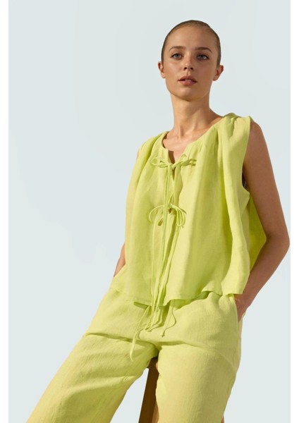 Yazlık Keten Bluz Bağlama Detaylı Dik Yaka Günlük Tarz Şık Görünüm Trend Tasarım fiyatları