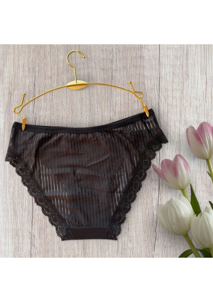 Tül Detaylı Siyah Slip Külot 38-40 B