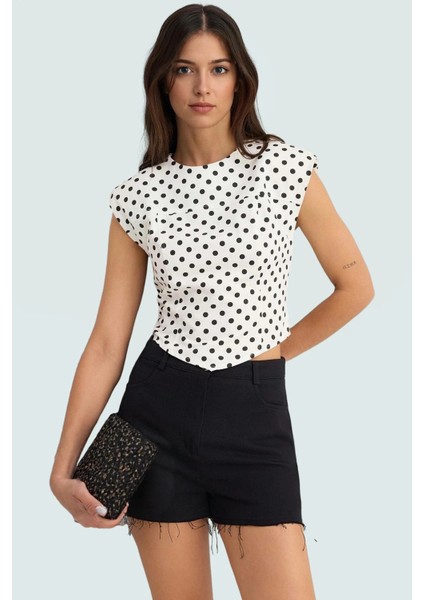 Pamuklu Puantiyeli Crop Bluz Fitted Kalıp Günlük Stil Yüksek Kalite Özel Tasarım