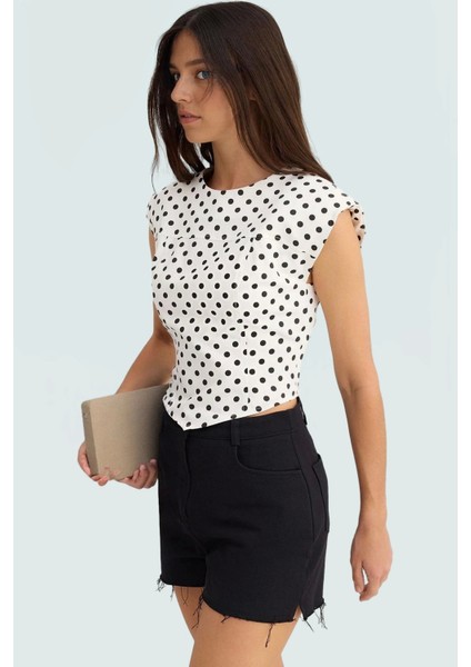 Pamuklu Puantiyeli Crop Bluz Fitted Kalıp Günlük Stil Yüksek Kalite Özel Tasarım fiyatları