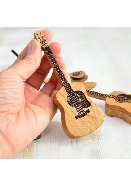 Ahşap Gitar Penası Kutusu Kişiselleştirilmiş Gitar Süslemeleri Hediye Ahşap El Sanatları Retro Kutu Müzik Hediyesi (Yurt Dışından) fiyatları