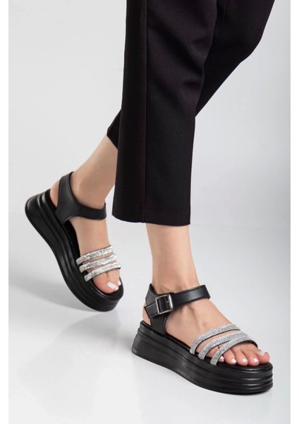 Lalen Siyah Kemerli Sandalet modelleri