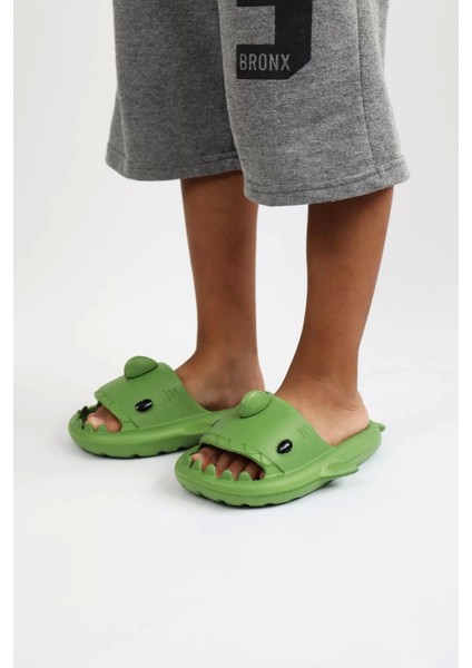 WG500 Köpekbalığı Haki Unisex Tam Ortopedik Terlik Shark Slides fırsatları