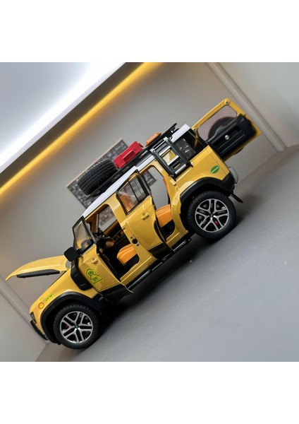Alaşım Araba Modeli 1:22 Land Rover Guard Deve Kupası Ses ve Işık Geri Dönüş Oyuncak Süsleri (Yurt Dışından) modelleri