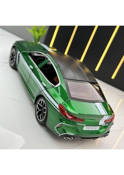 1:24 Hazine M8 Spor Araba Ses ve Işık Oyuncak Araba (Yurt Dışından) modelleri
