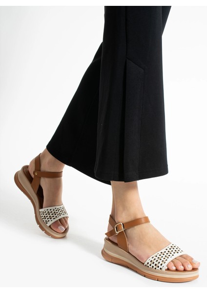 Beyaz Lazer Desenli Tek Bant Günlük Kadın Sandalet fırsatları