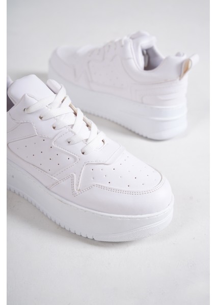 Alına Bağcıklı Ortopedik Taban Kadın Sneaker Günlük Ayakkabı Bt Kırık Beyaz fiyatları