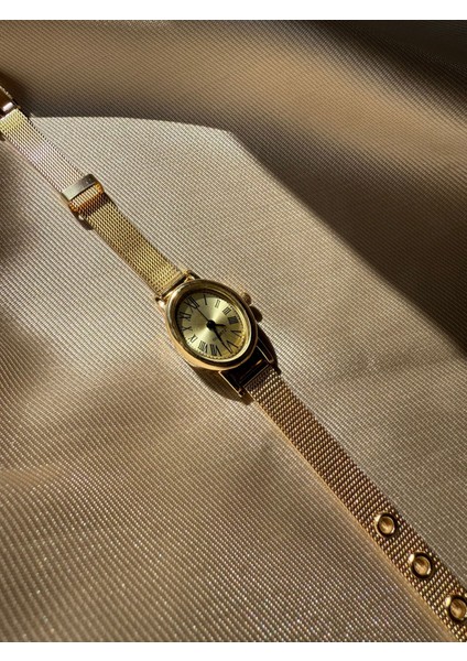 Retro Minimal Hasır Kordon Vintage Kadın Kol Saati