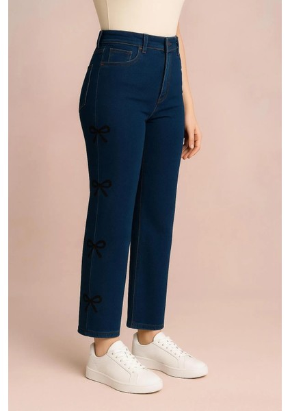 Kadın Jeans Geniş Paça Likralı Esnek Kenarda Papyon Desenli Kot Pantolon