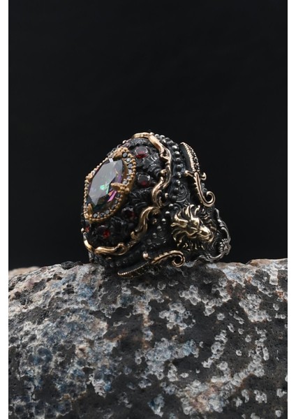 925 Ayar Gümüş Erkek Yüzük Özel Tasarım Sıkma Kehribar ve Mistik Topaz Taşlı Aslan Figürlü 902033 fırsatları