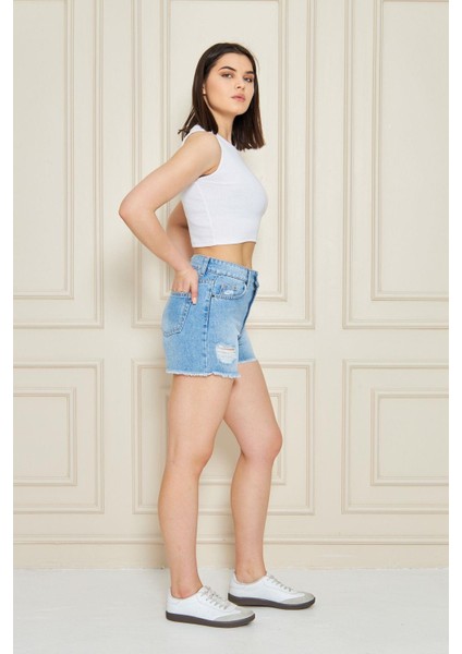Kadın Buz Mavi Cepli Yüksek Bel Denim Şort fırsatları
