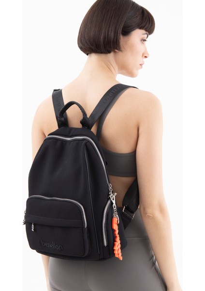 Unıted Colors Of Benetton Kadın Sırt Çantası BNT_1570 modelleri