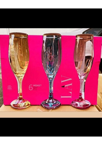 Altı Kişilik, Üç Renkli, Şık Su Bardağı Seti, Kahve Yanına Ideal ve Kullanışlı.