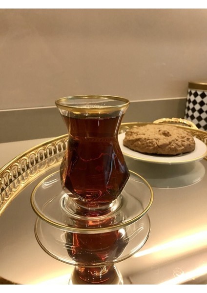 Şahika Kristal Gold Çay Takımı Alya, Şık ve Zarif Tasarımıyla Sofralara Şıklık Katıyor