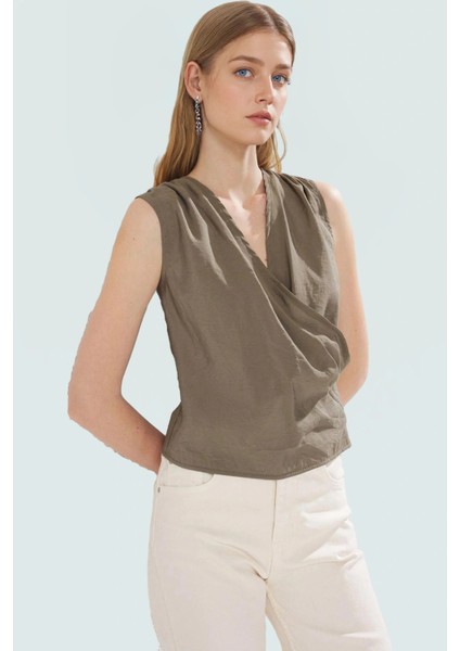 Omuz Büzgülü Kolsuz Bluz Viskoz Kumaştan Iş ve Günlük Modern Stil Premium Kalite Rahat Şık