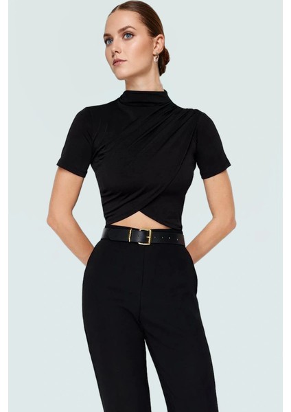 Şık Dik Yaka Crop Bluz Örme Kumaş Kruvaze Yazlık Modern Stil Rahat ve Özel Tasarım