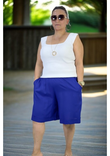 Pamuklu Viskon Kumaş Cepli Beli Lastikli Duble Paça Büyük Beden Şort.