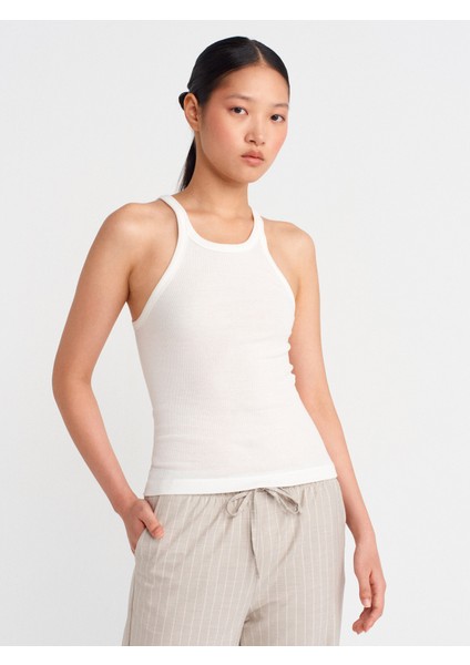 21143 Kolsuz Askılı Top-Ekru