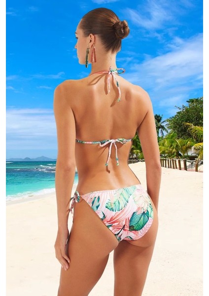 Desenli Üçgen Bikini Takımı Özel Tasarım Yaz Koleksiyonu Esnek Kumaş Su Sporları Için modelleri