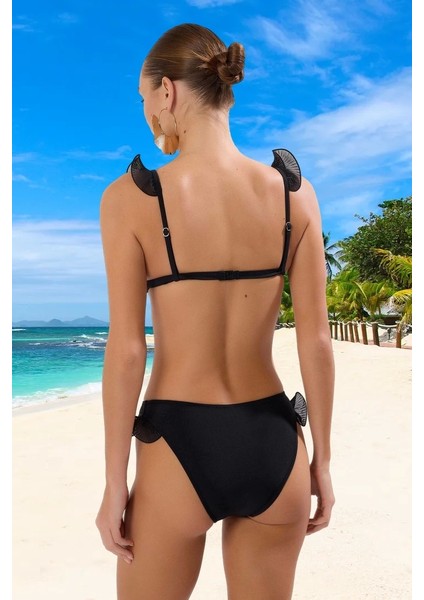 Üçgen Fırfırlı Bikini Takımı Şık Detaylı Ergonomik Kesim Yüksek Konfor modelleri