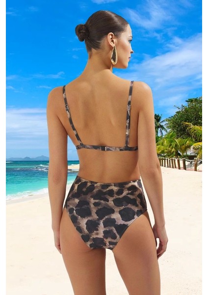 Desenli Üçgen Bikini Takımı Hızlı Kuruyan Özel Tasarım Plaj ve Havuz Için modelleri