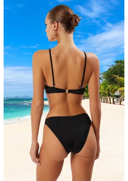 Desenli Bikini Takımı Şık Detaylı Su Sporları Için Hızlı Kuruyan Esnek Kumaş Ergonomik Kesim modelleri