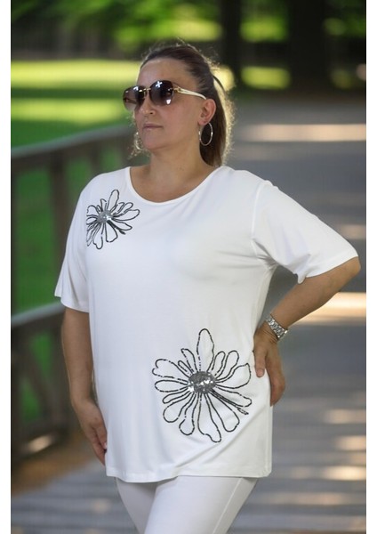 Pul Payet Çiçek Işlemeli Taşlı Bisiklet Yaka Büyük Beden Bluz modelleri