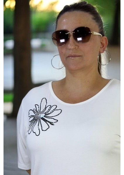 Pul Payet Çiçek Işlemeli Taşlı Bisiklet Yaka Büyük Beden Bluz indirimleri