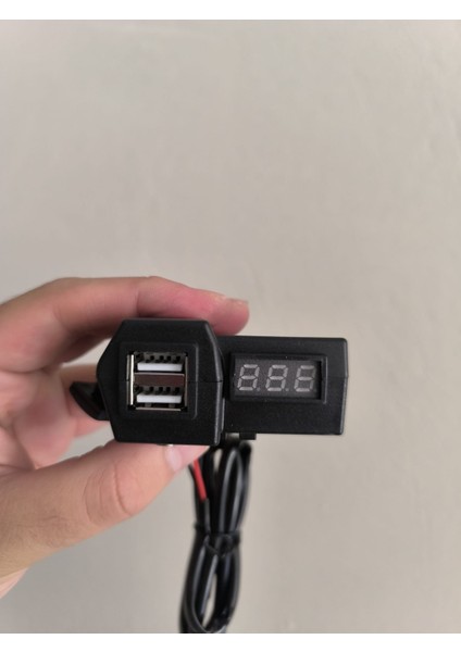 Evrensel Motosiklet ve Scooter Çift USB Şarj ve Akü Şarj Göstergesi