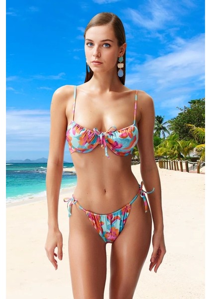 Desenli Bikini Takımı Klora Dayanıklı Esnek Kumaş Şık Detaylı Özel Tasarım