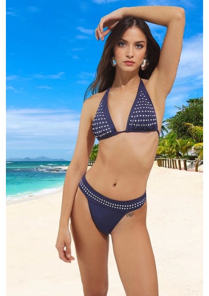 Askılı Üçgen Bikini Takımı Ergonomik Kesim Yaz Koleksiyonu Yüksek Konfor Plaj ve Havuz Için