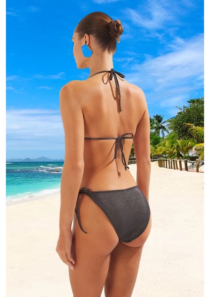 Üçgen Simli Bikini Takımı Plaj ve Havuz Için Su Sporları Hızlı Kuruyan Yüksek Konfor modelleri