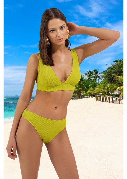 Üçgen Bikini Takımı Özel Tasarım Yaz Koleksiyonu Plaj ve Havuz Için Esnek Kumaş