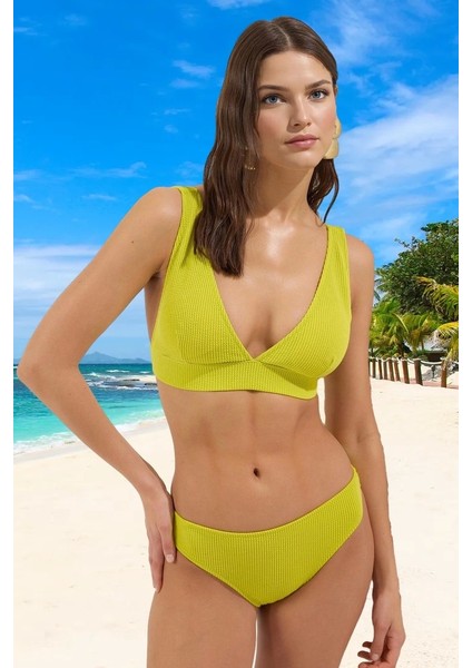 Üçgen Bikini Takımı Özel Tasarım Yaz Koleksiyonu Plaj ve Havuz Için Esnek Kumaş fiyatları