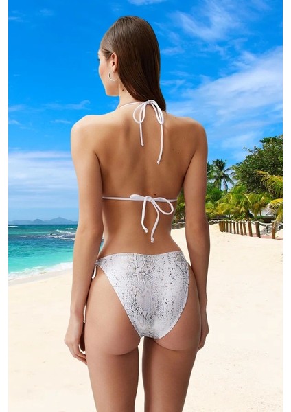 Üçgen Desenli Bikini Takımı Şık Detaylı Klora Dayanıklı Ergonomik Kesim modelleri