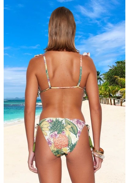 Üçgen Desenli Bikini Takımı Yaz Koleksiyonu Plaj ve Havuz Için Şık Detaylı modelleri