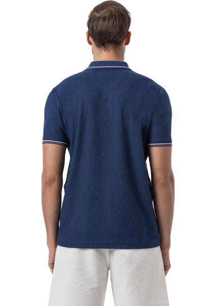 Jakarlı Polo Yaka T-Shirt fırsatları